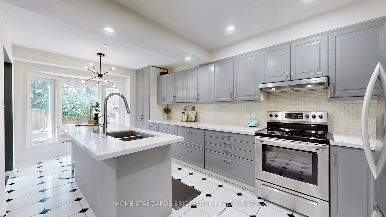 20, Brownstone, Crestwood-Springfarm-Yorkhill, Vaughan