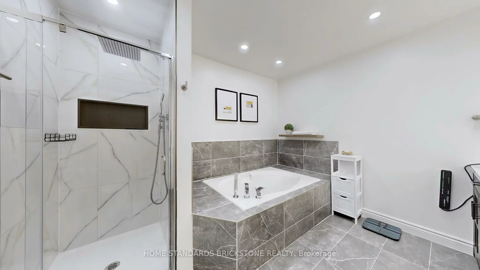 20, Brownstone, Crestwood-Springfarm-Yorkhill, Vaughan