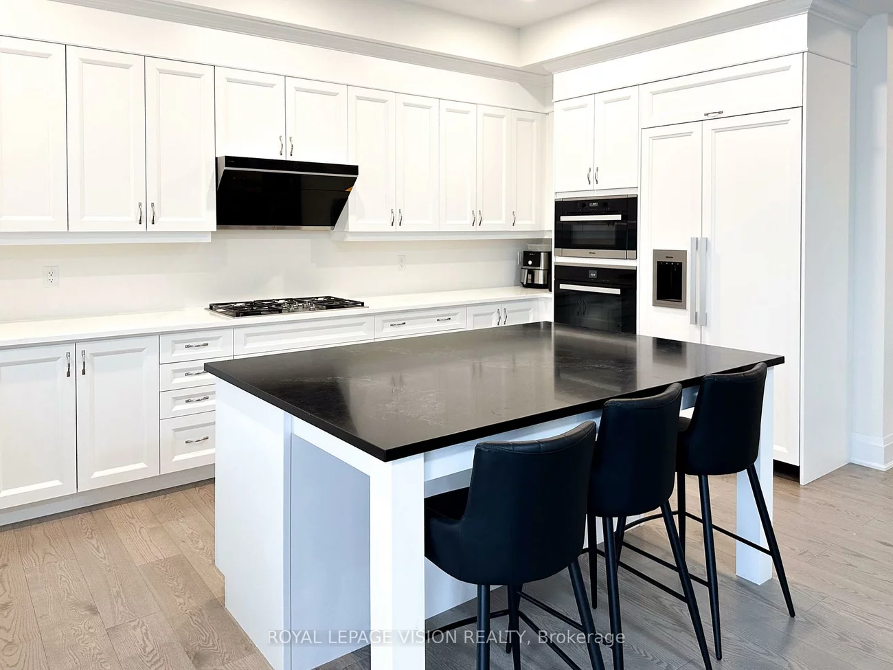 139, Ballantyne, Vellore Village, Vaughan