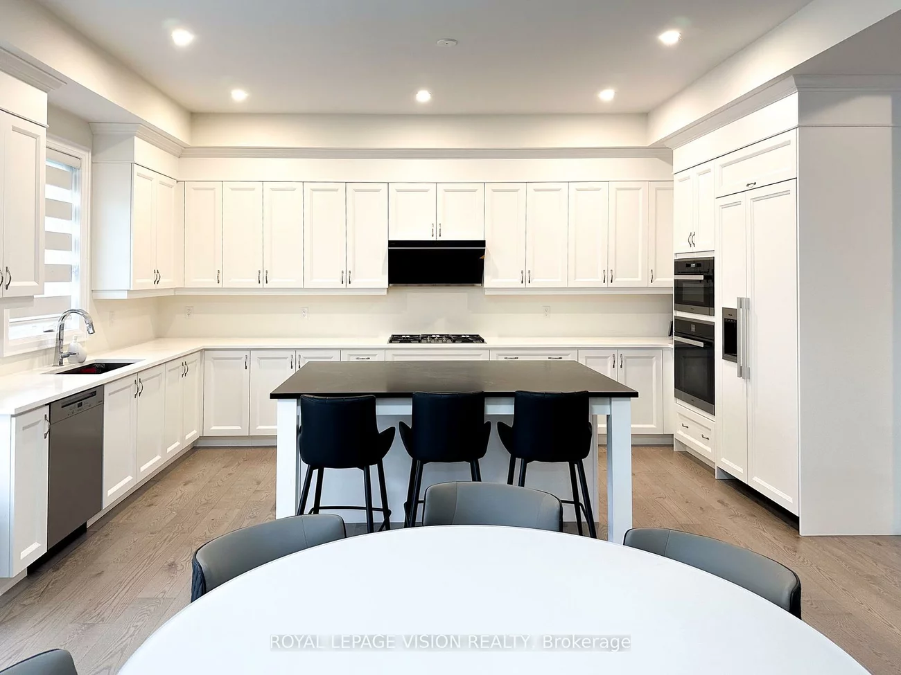 139, Ballantyne, Vellore Village, Vaughan