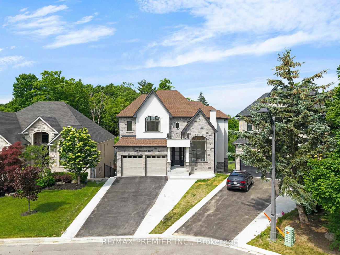 24, Francesca, East Woodbridge, Vaughan