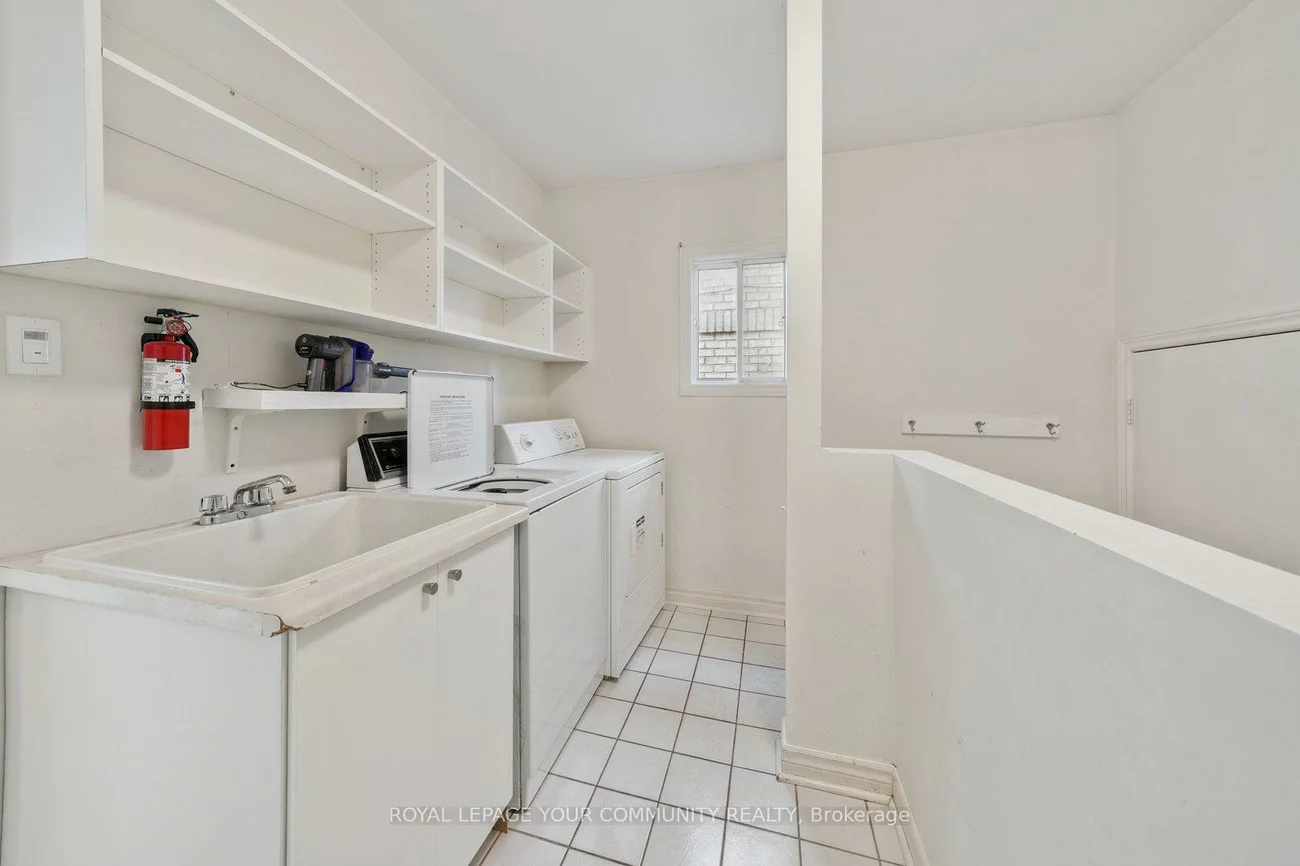 75, VENICE, Beverley Glen, Vaughan