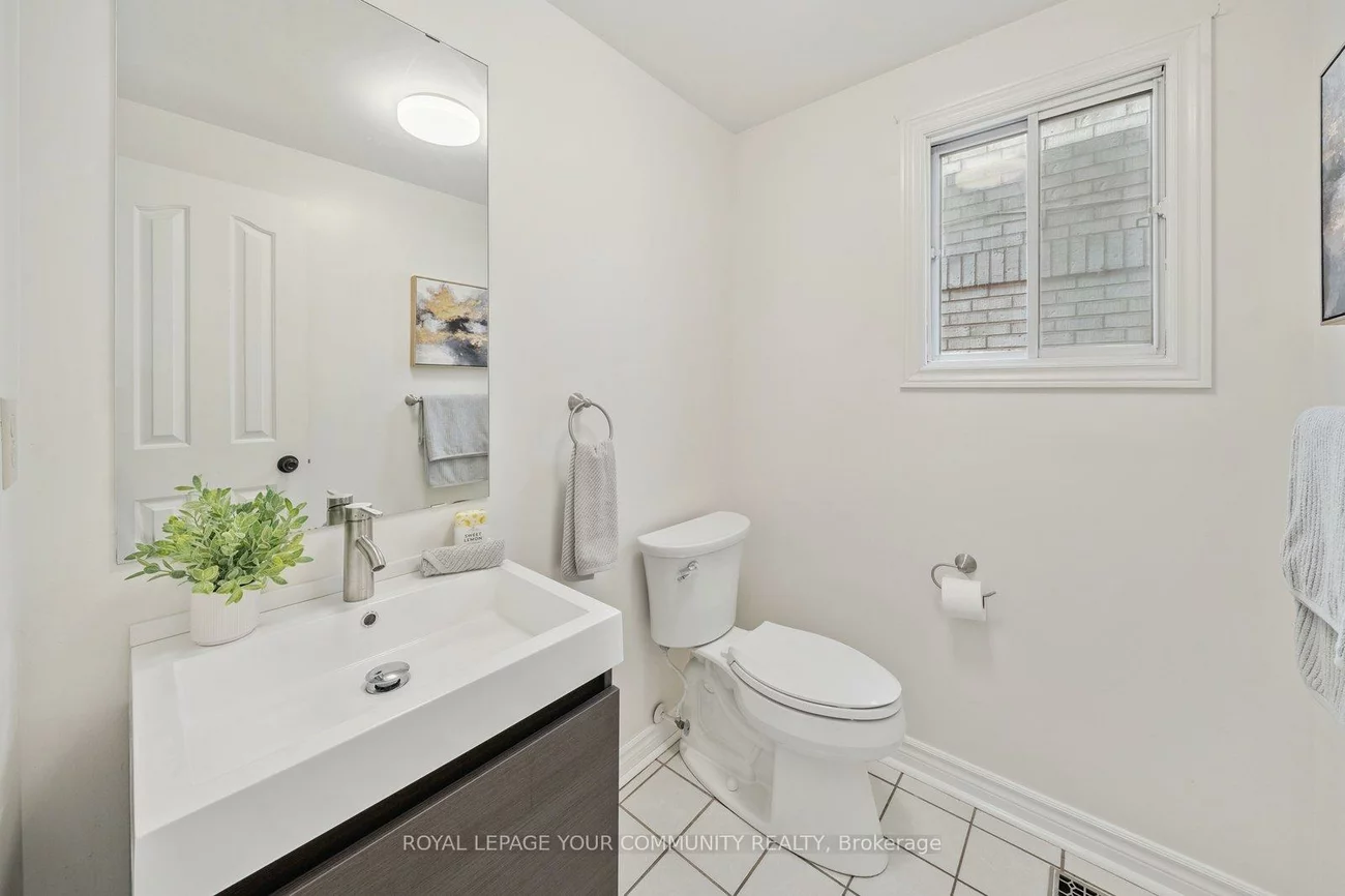 75, VENICE, Beverley Glen, Vaughan