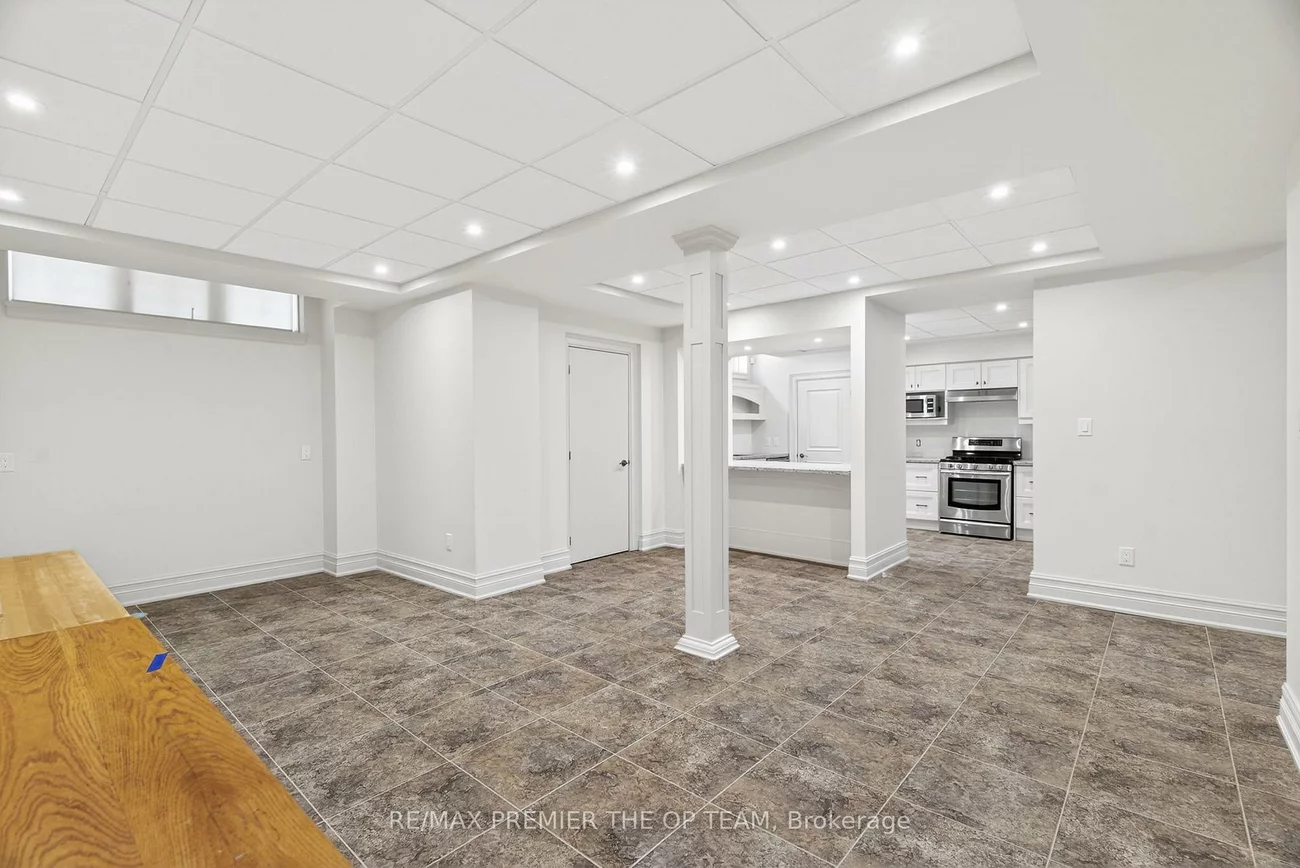24, Grand Vellore, Vellore Village, Vaughan