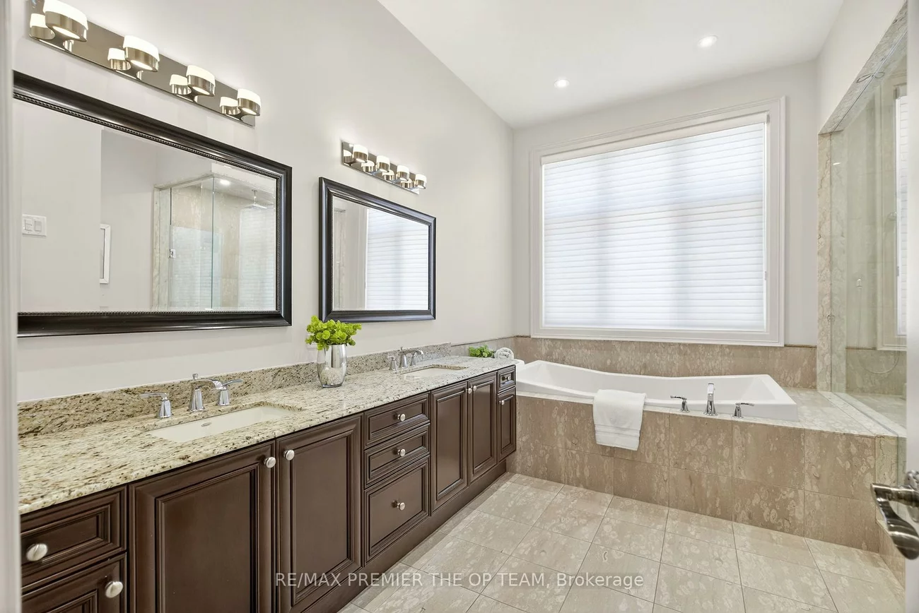 24, Grand Vellore, Vellore Village, Vaughan