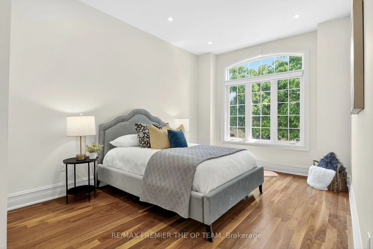 24, Grand Vellore, Vellore Village, Vaughan
