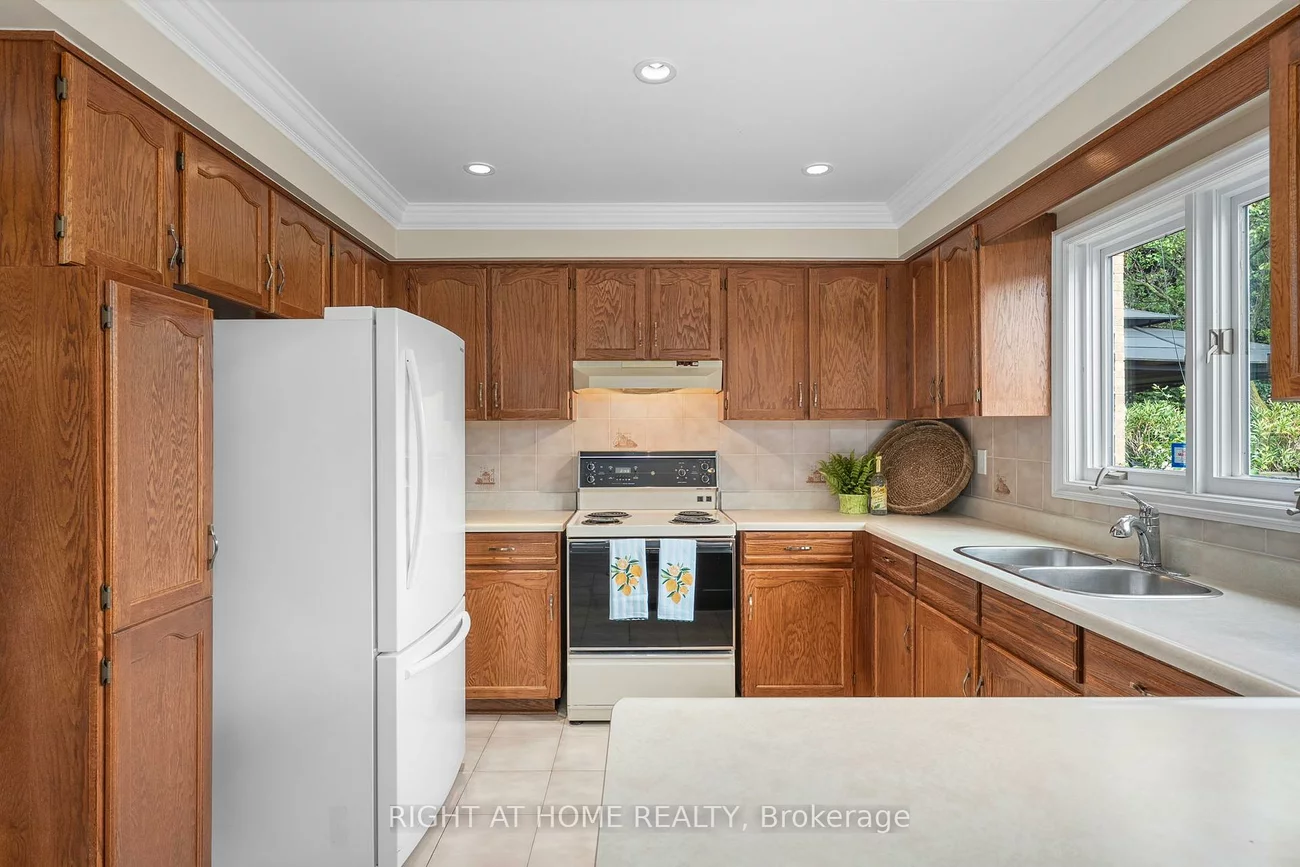 52, Spring Town, East Woodbridge, Vaughan