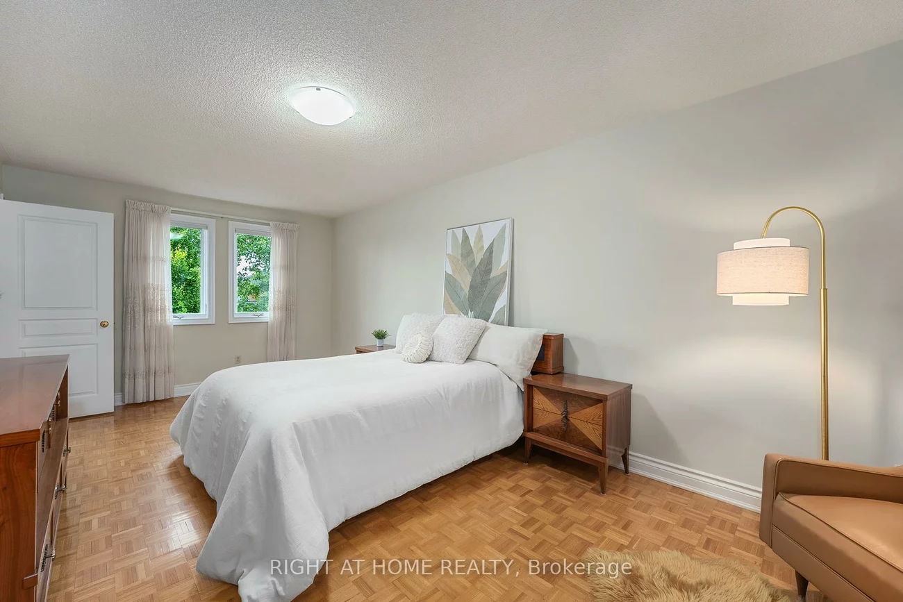52, Spring Town, East Woodbridge, Vaughan