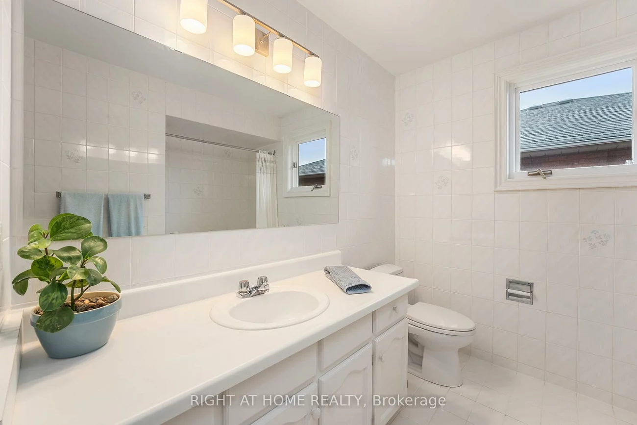 52, Spring Town, East Woodbridge, Vaughan