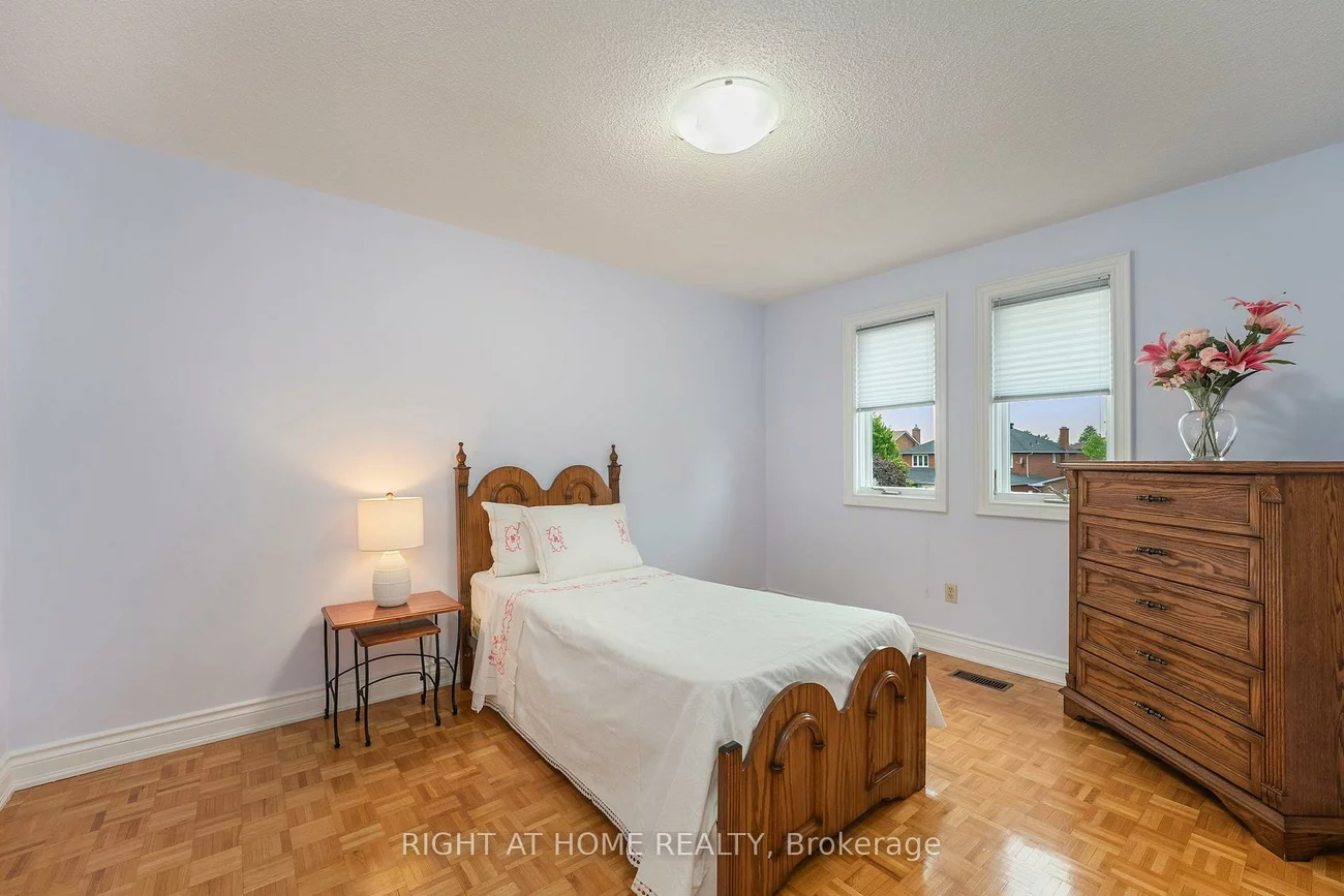 52, Spring Town, East Woodbridge, Vaughan