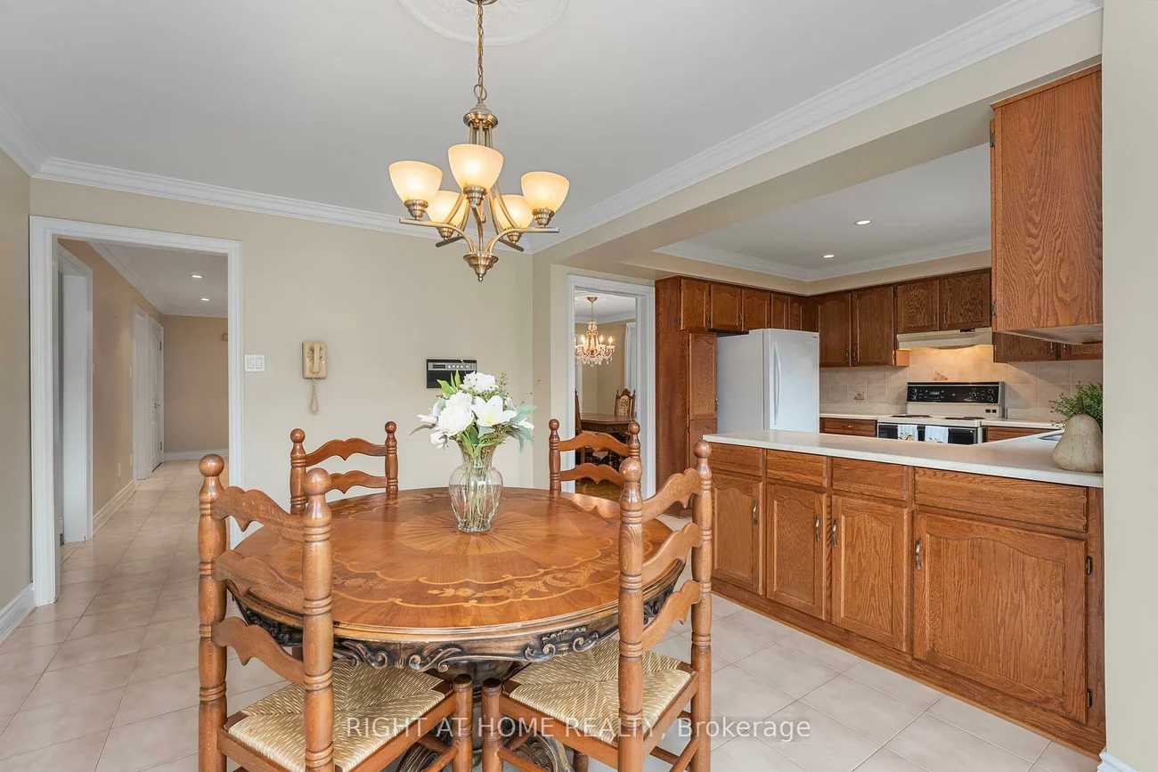 52, Spring Town, East Woodbridge, Vaughan