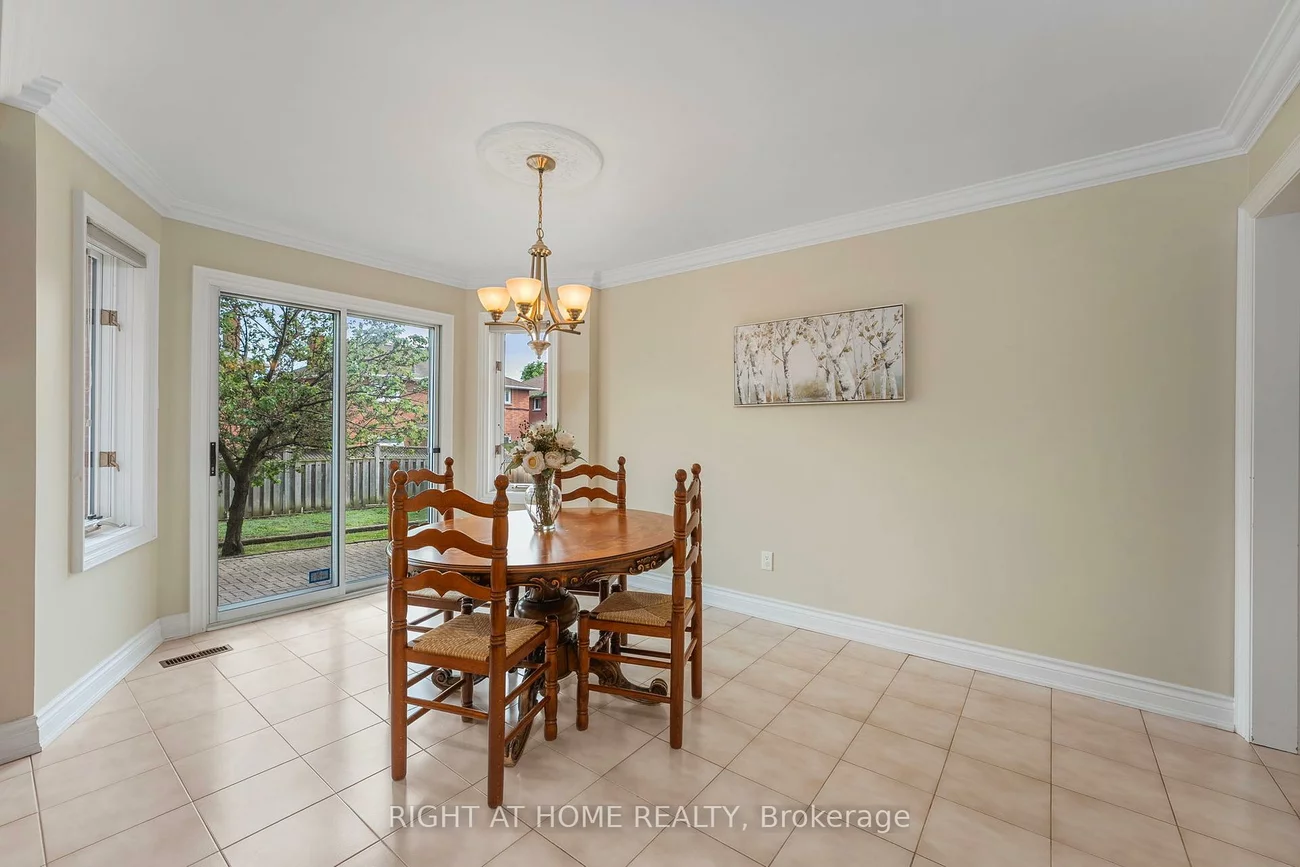 52, Spring Town, East Woodbridge, Vaughan