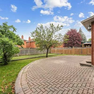 52, Spring Town, East Woodbridge, Vaughan