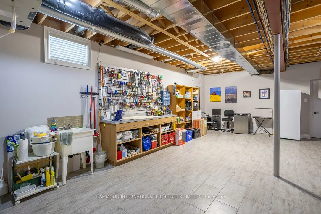 203, Hunterwood, Rural Vaughan, Vaughan
