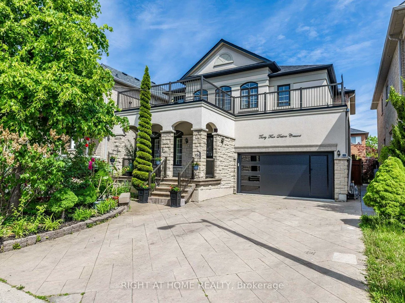 34, Destino, Vellore Village, Vaughan