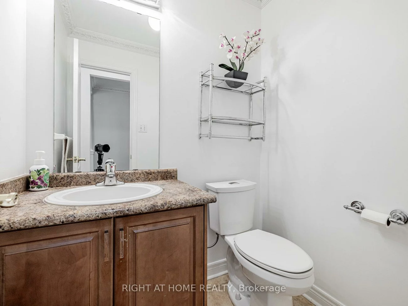 34, Destino, Vellore Village, Vaughan