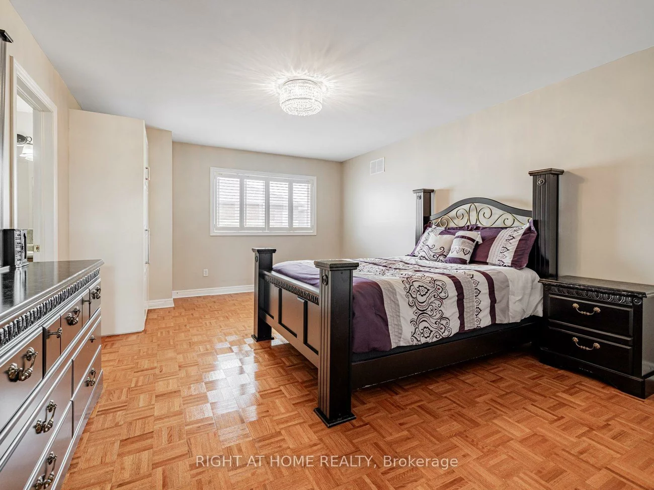 34, Destino, Vellore Village, Vaughan