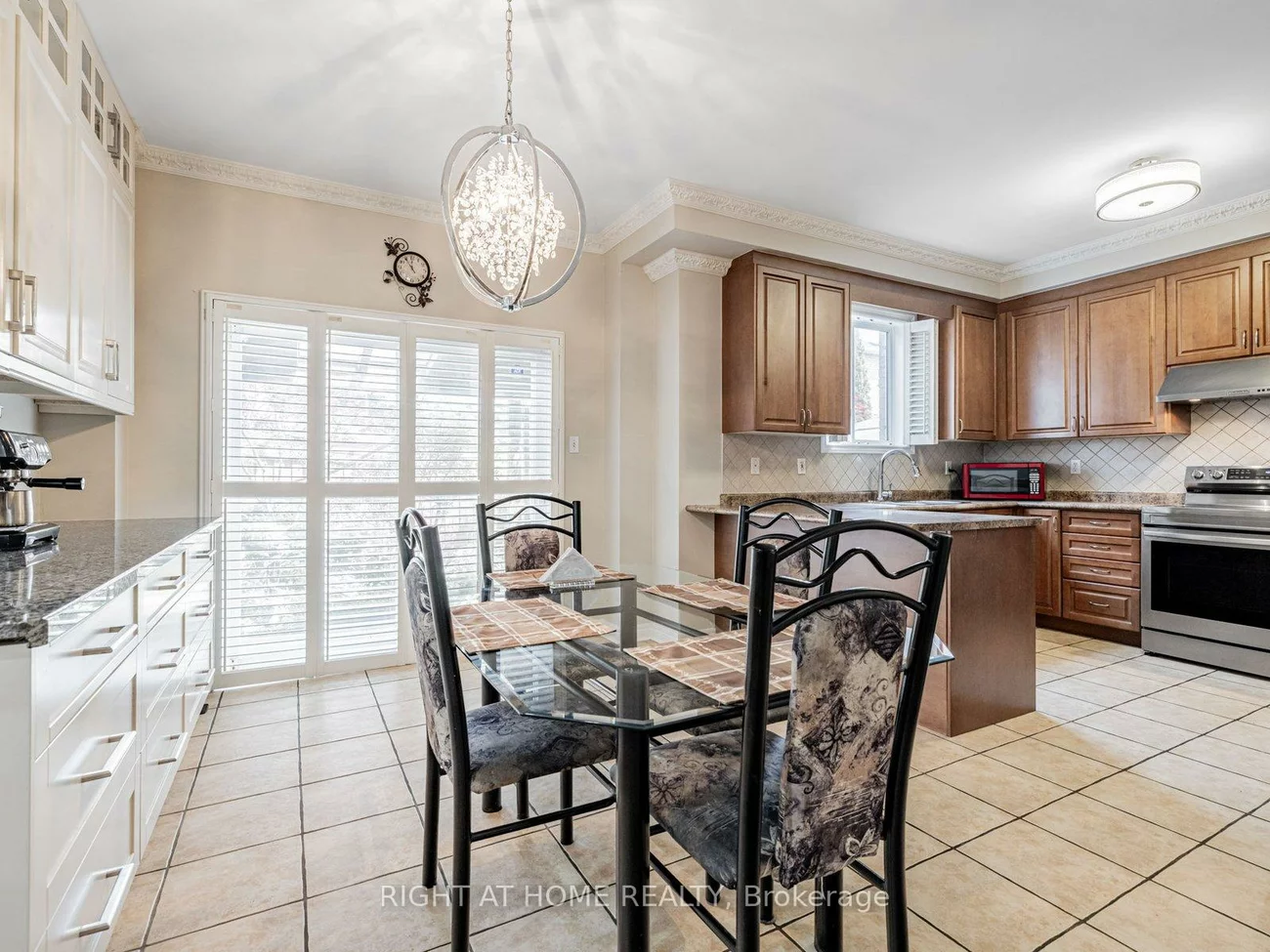 34, Destino, Vellore Village, Vaughan