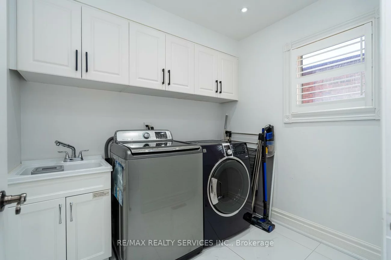 10, Gold Finch, West Woodbridge, Vaughan