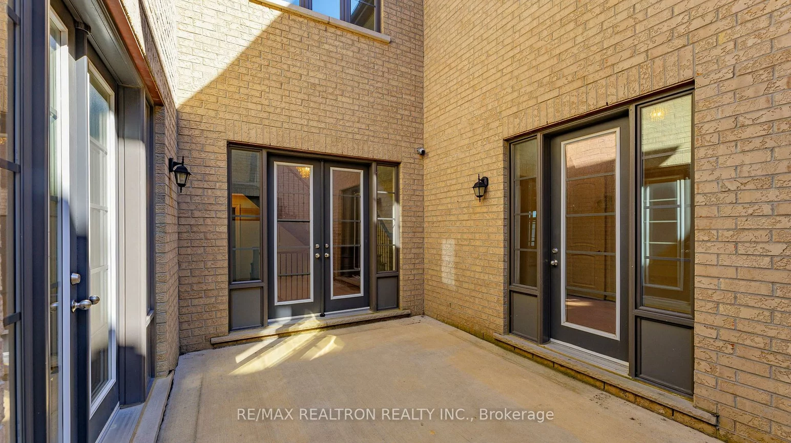 52, Rolling Green, Kleinburg, Vaughan