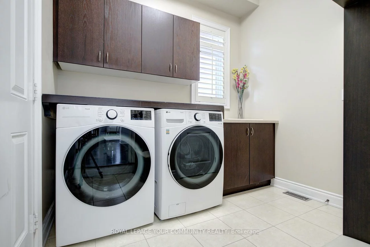 24, Rock Elm, Patterson, Vaughan