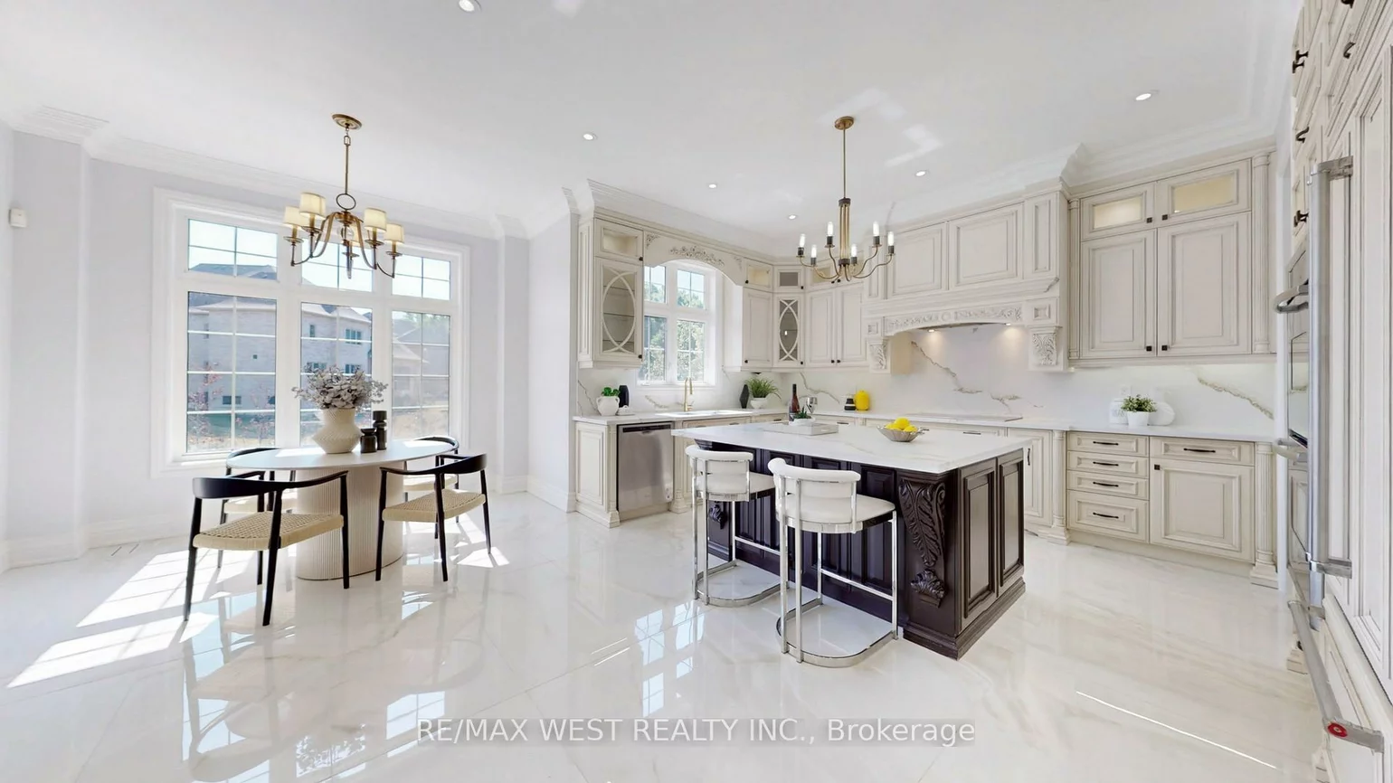 136, Hailsham, Vellore Village, Vaughan