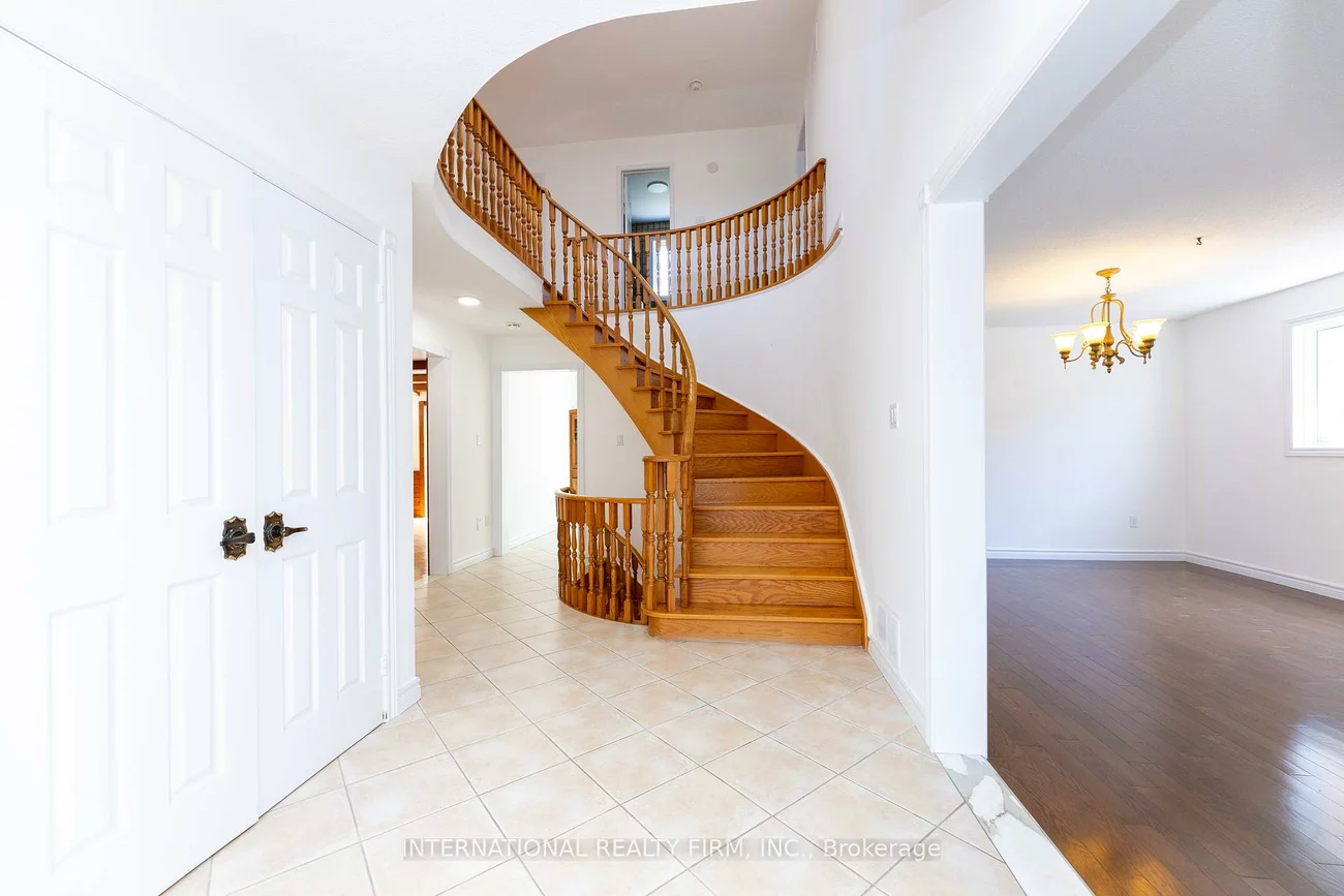 17, Southview, Concord, Vaughan