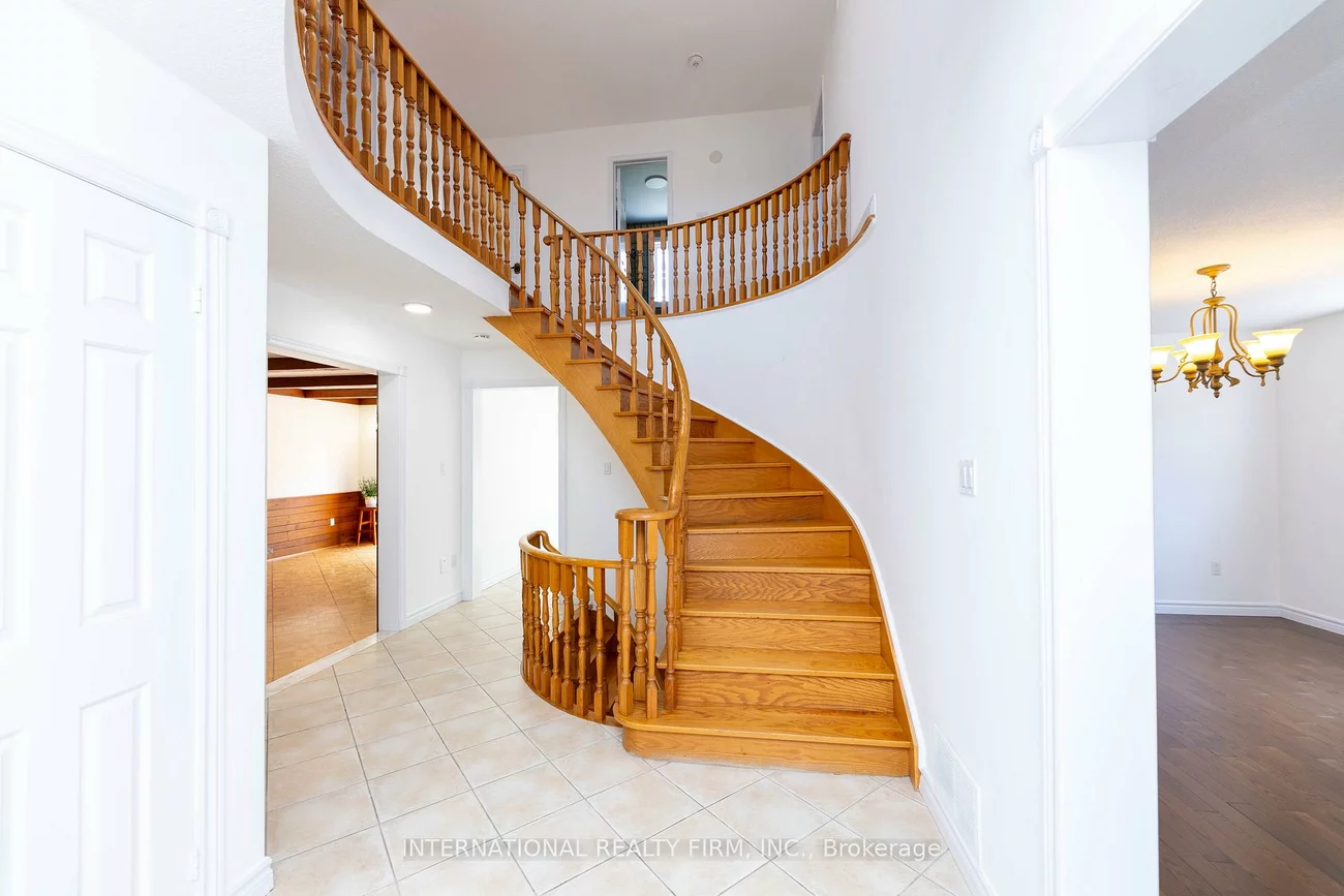17, Southview, Concord, Vaughan