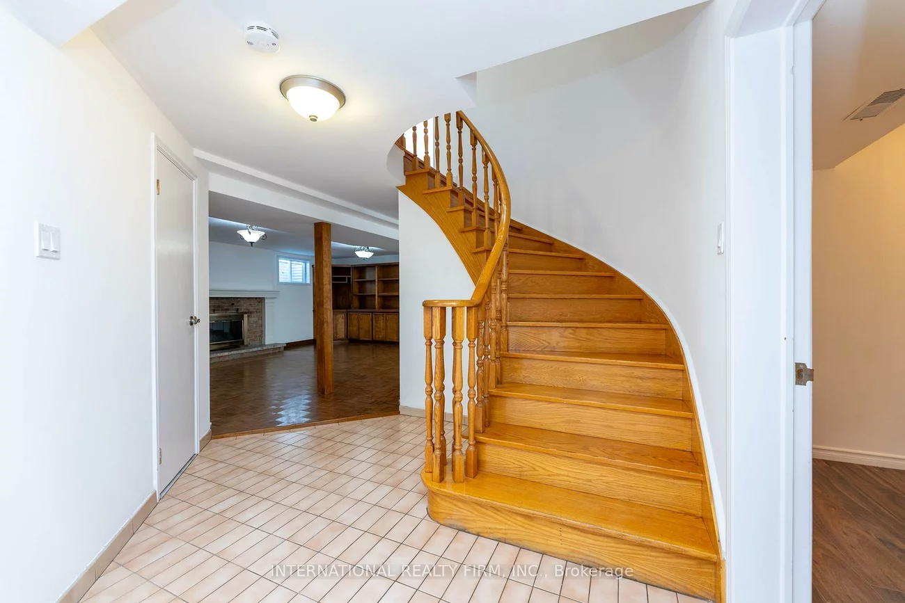 17, Southview, Concord, Vaughan