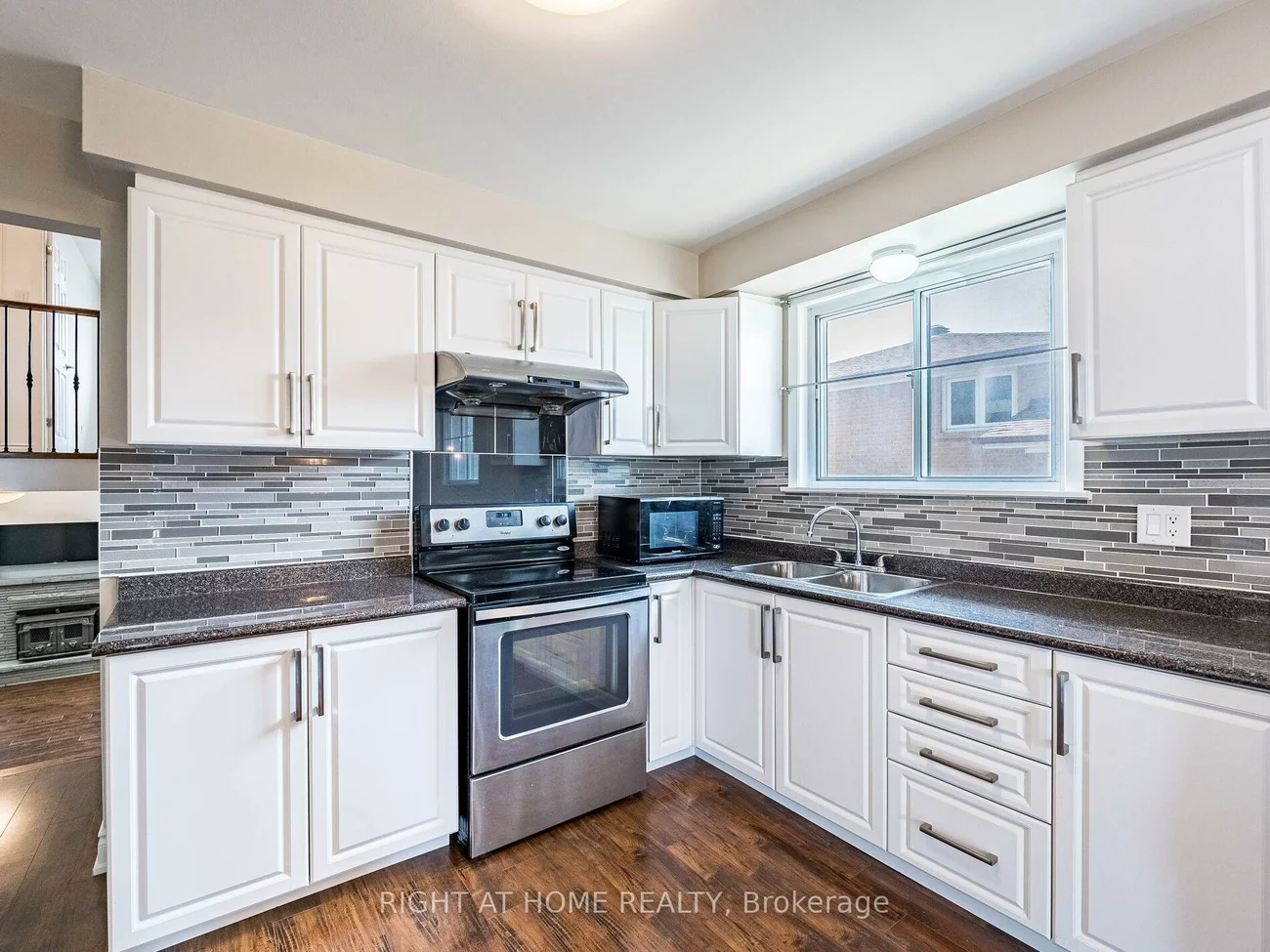23, North Humber, West Woodbridge, Vaughan