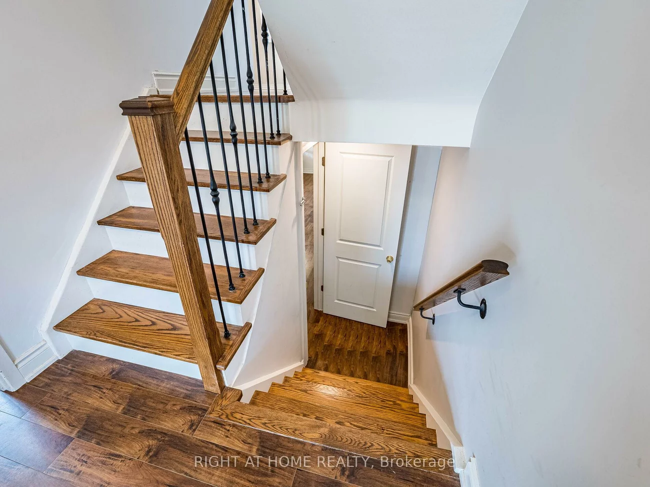 23, North Humber, West Woodbridge, Vaughan