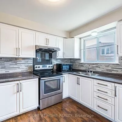 23, North Humber, West Woodbridge, Vaughan