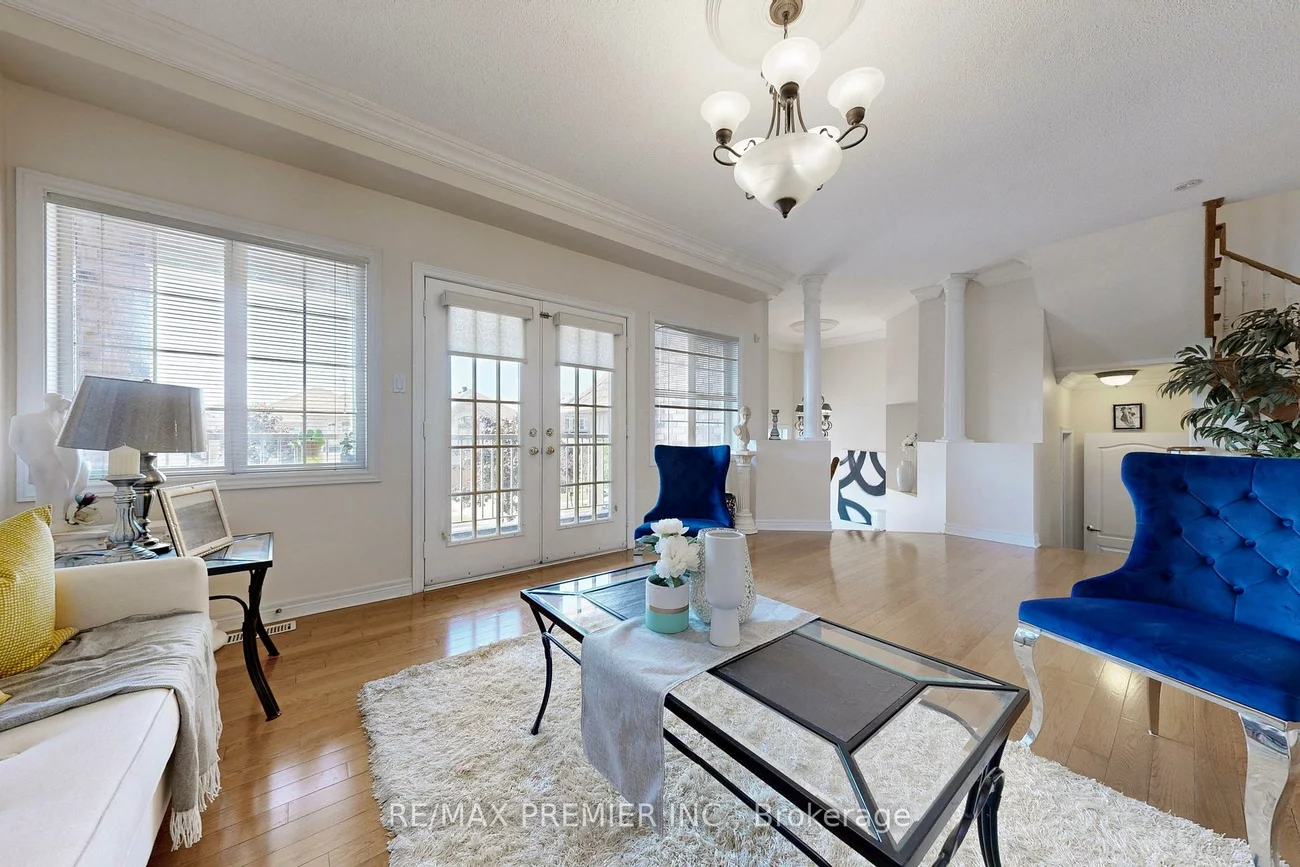 46, Tierra, Vellore Village, Vaughan
