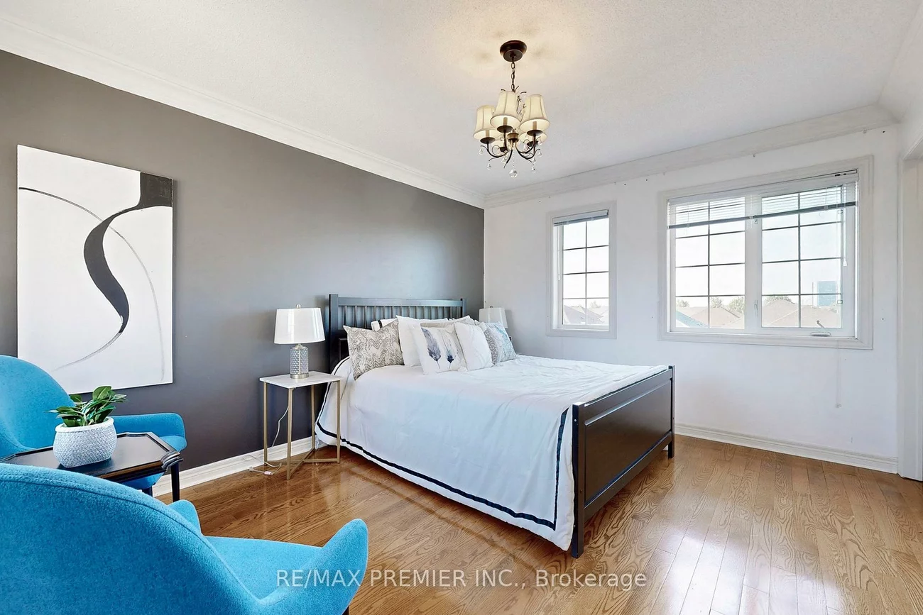 46, Tierra, Vellore Village, Vaughan