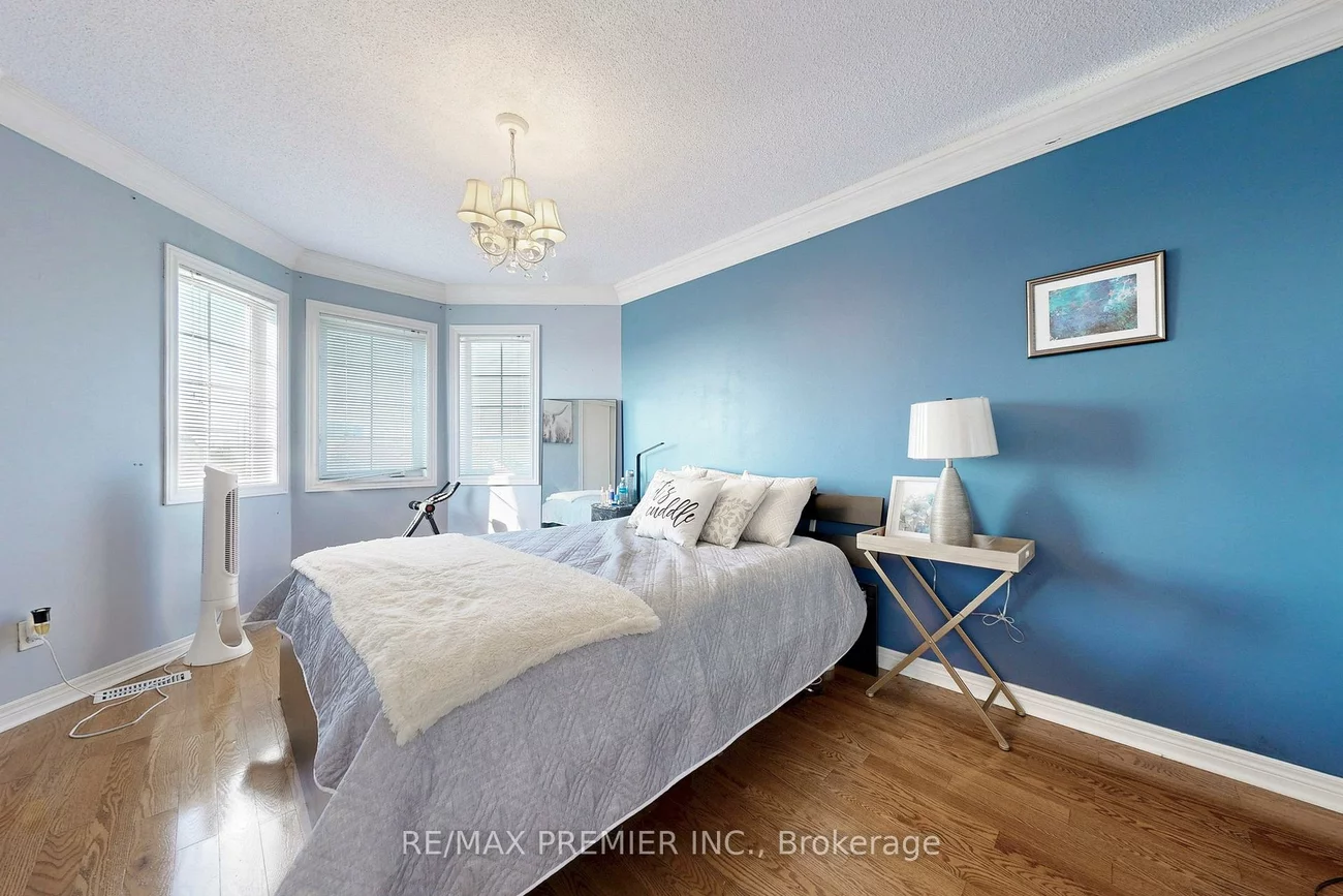 46, Tierra, Vellore Village, Vaughan
