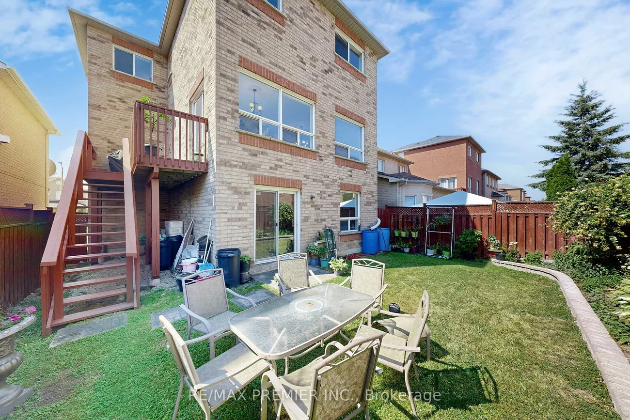 46, Tierra, Vellore Village, Vaughan
