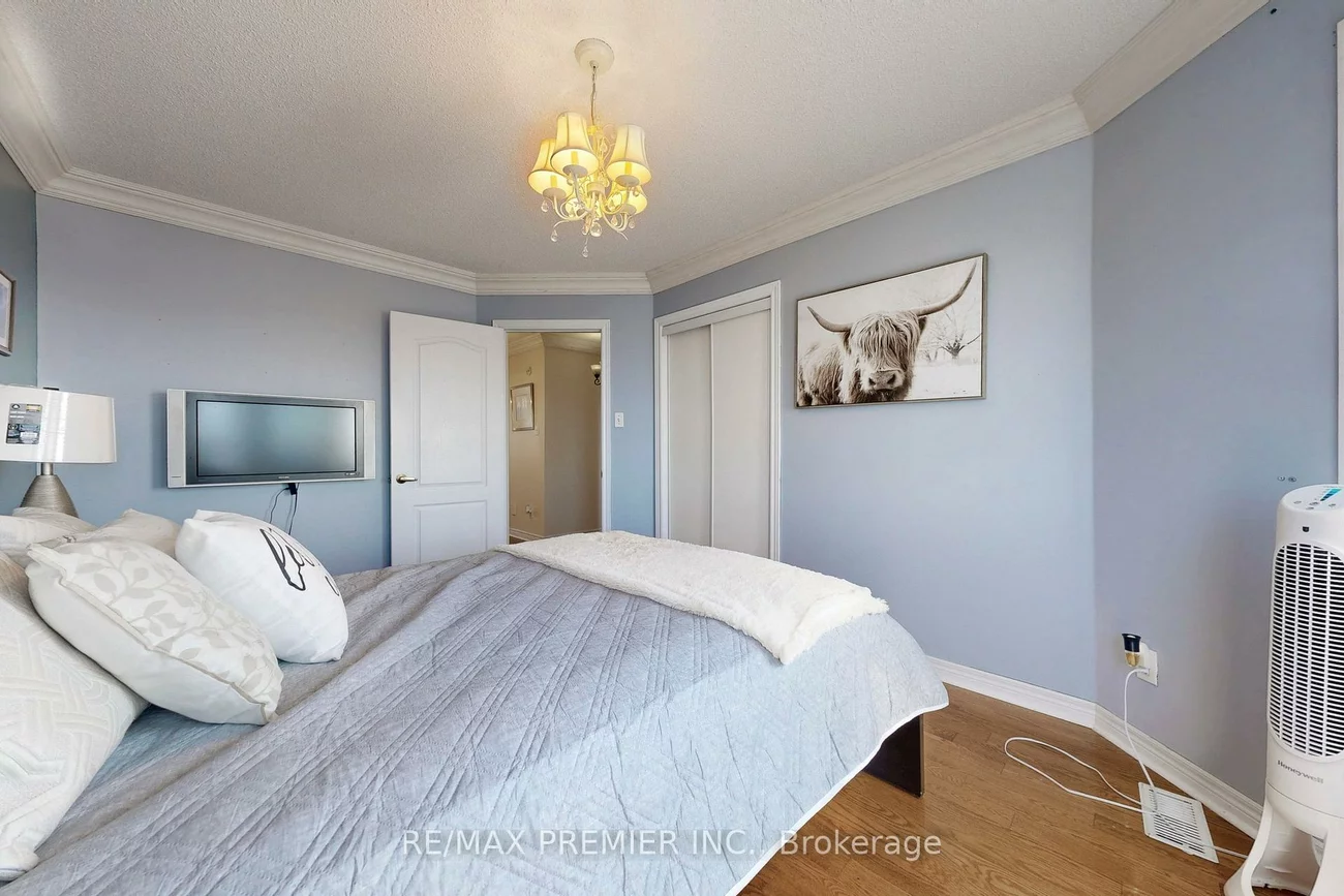 46, Tierra, Vellore Village, Vaughan