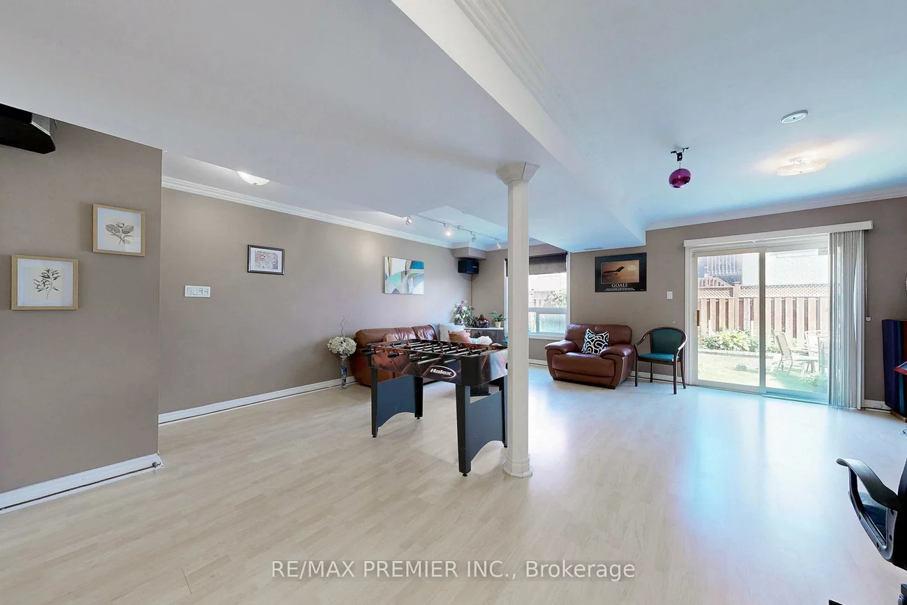 46, Tierra, Vellore Village, Vaughan
