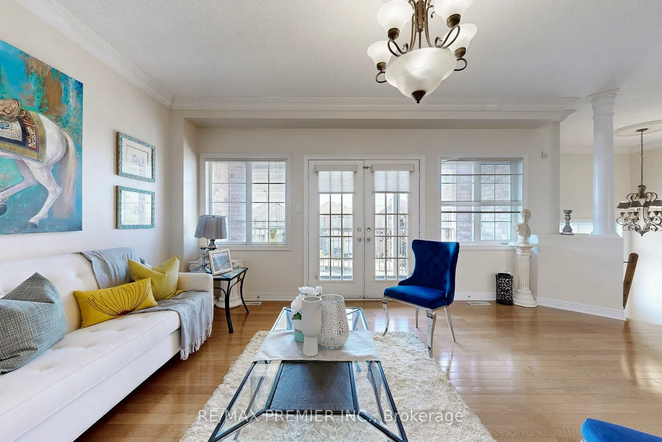 46, Tierra, Vellore Village, Vaughan