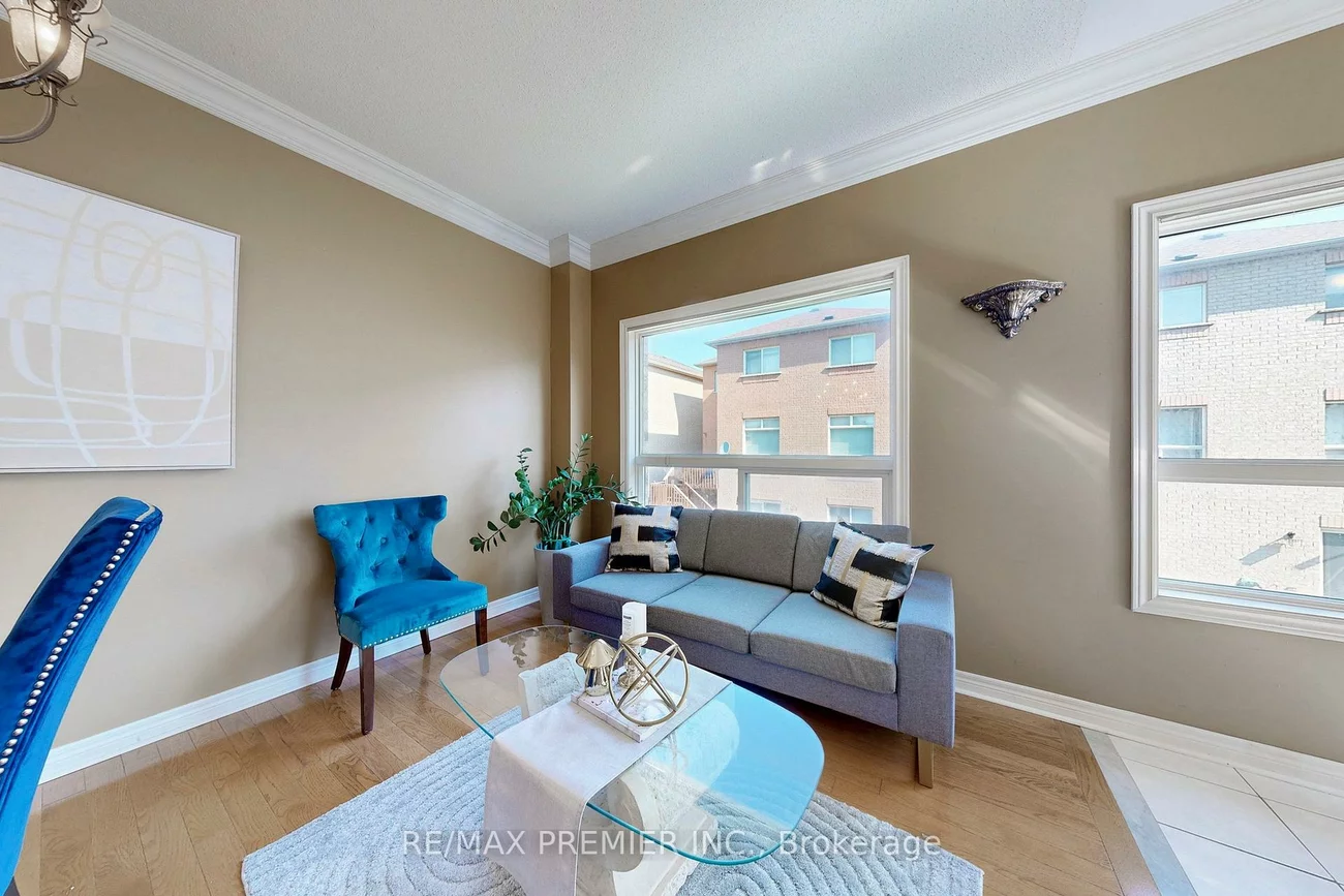46, Tierra, Vellore Village, Vaughan