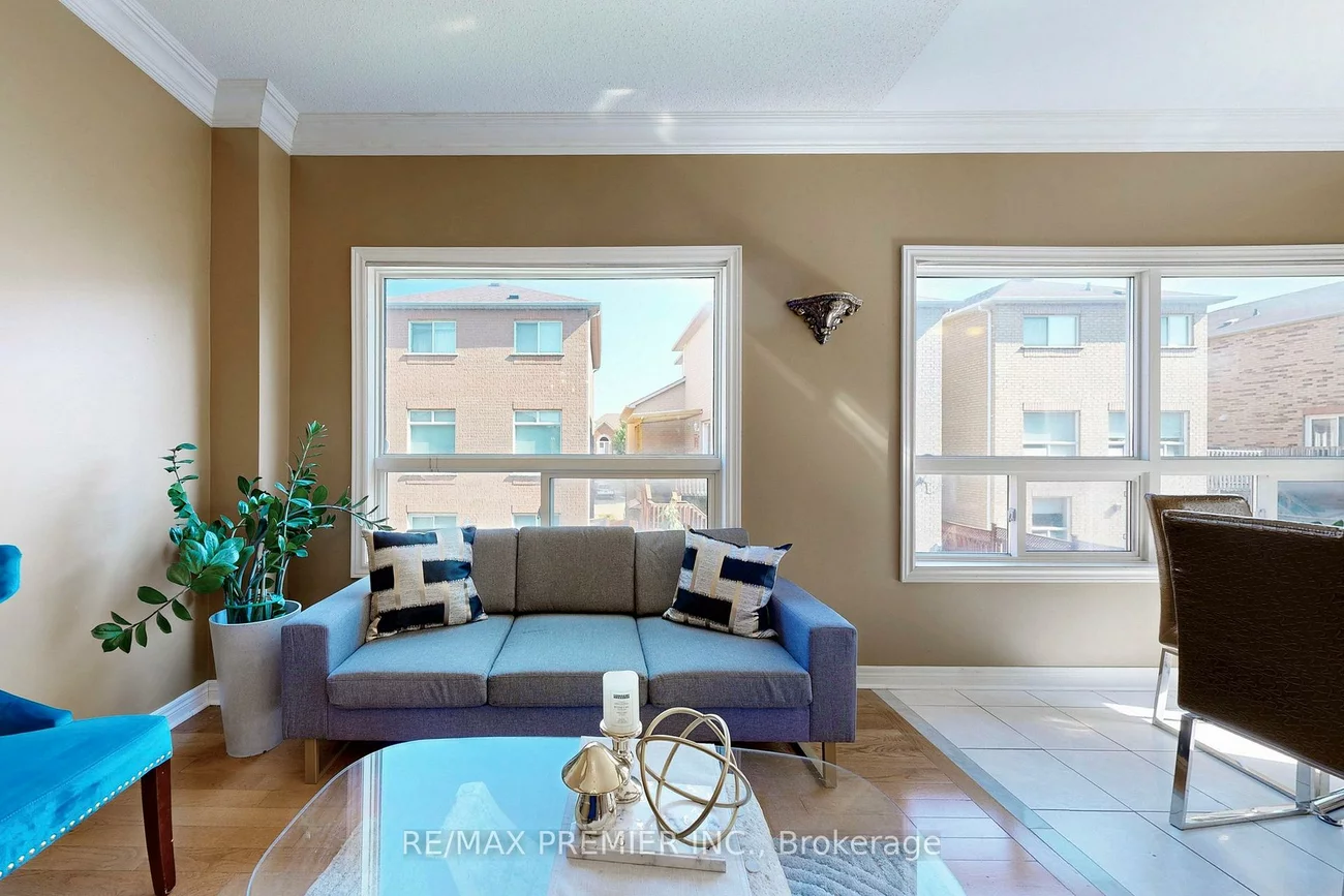 46, Tierra, Vellore Village, Vaughan
