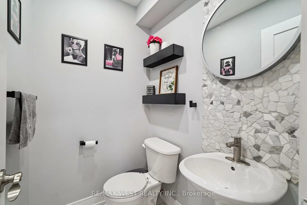 36, Madeira, Vellore Village, Vaughan