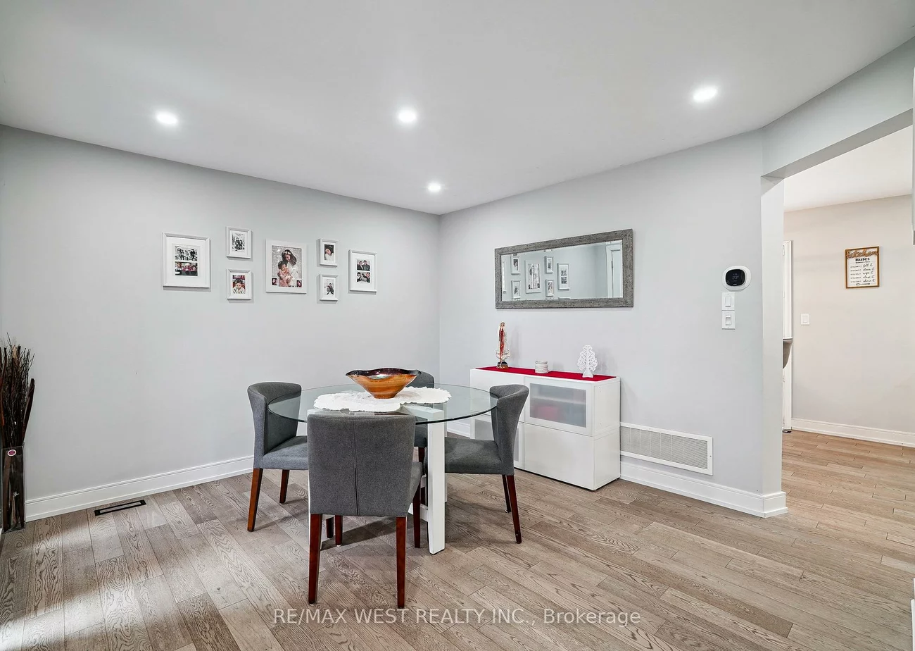 36, Madeira, Vellore Village, Vaughan