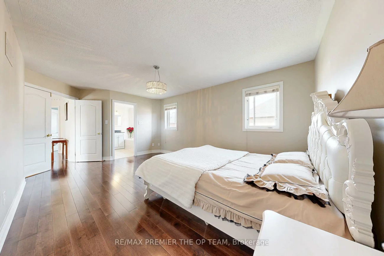 59, Rossi, Vellore Village, Vaughan