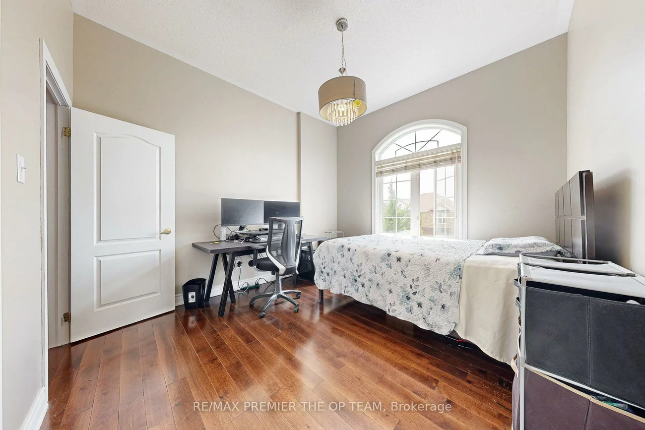 59, Rossi, Vellore Village, Vaughan