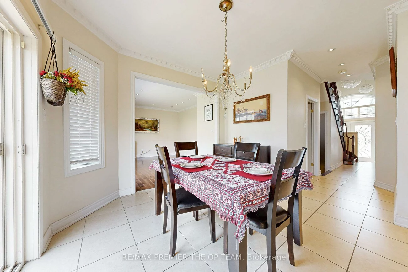 59, Rossi, Vellore Village, Vaughan