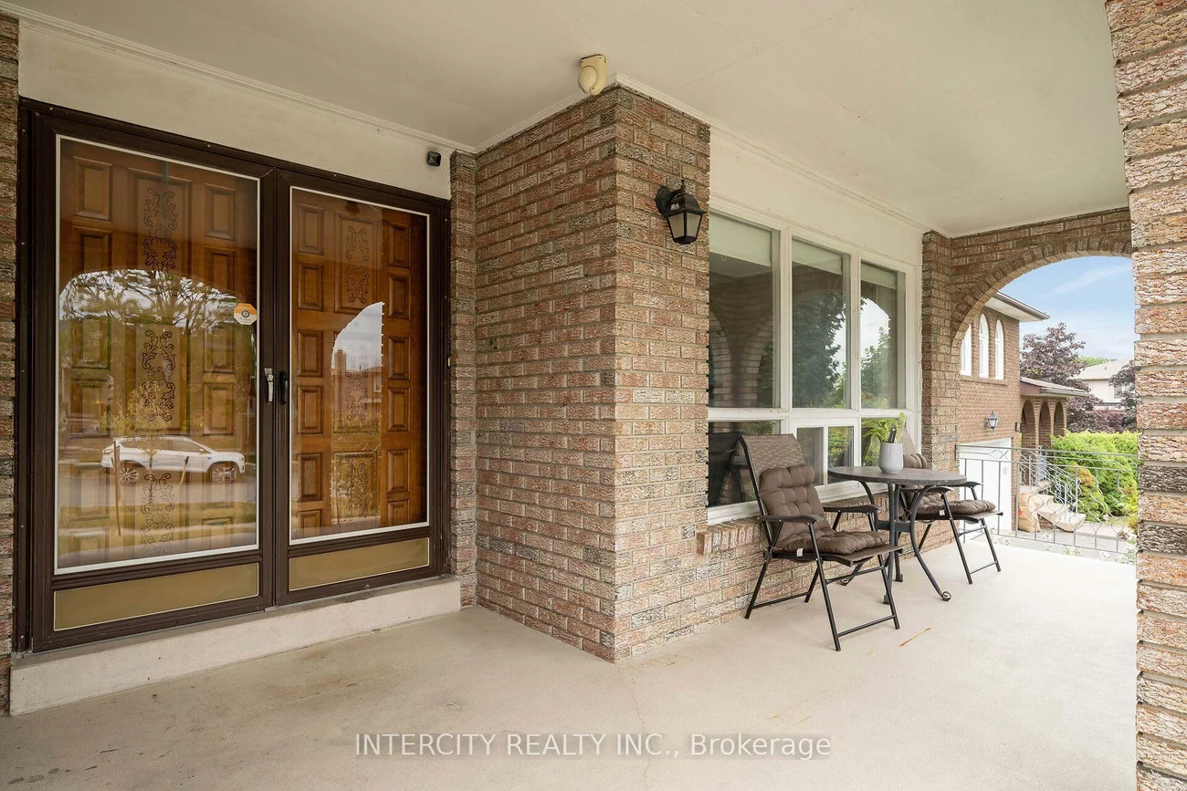 153, Jeanne, East Woodbridge, Vaughan