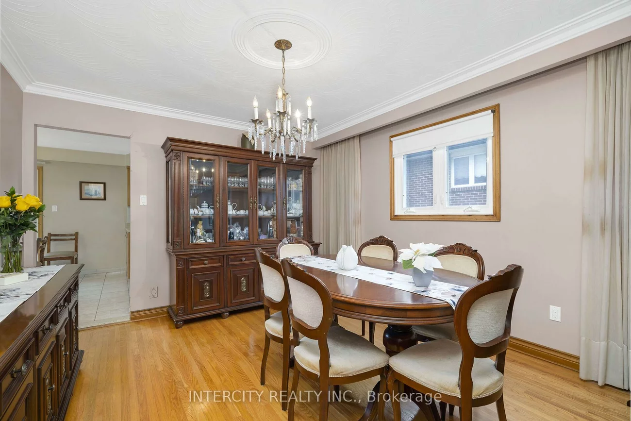 153, Jeanne, East Woodbridge, Vaughan