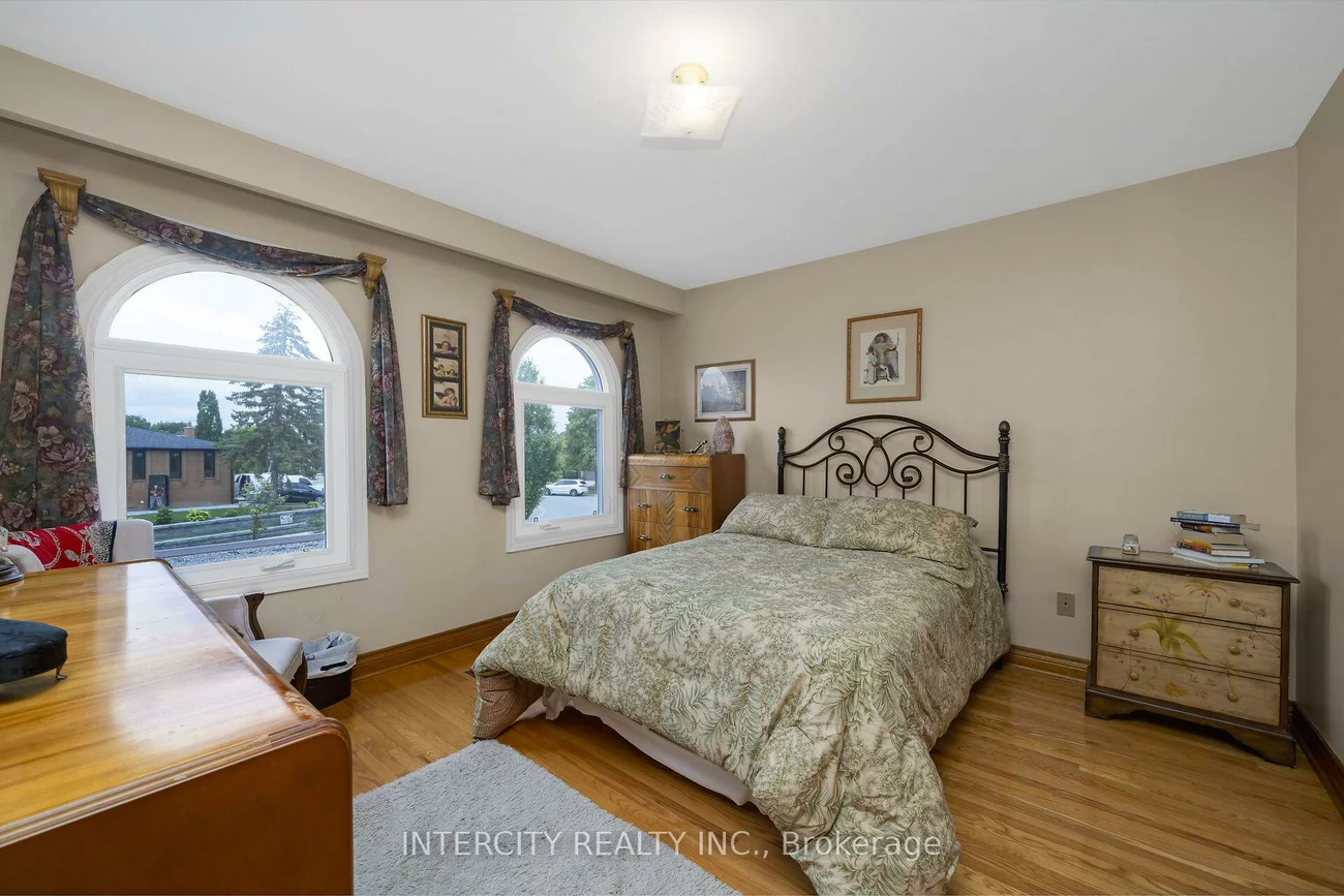 153, Jeanne, East Woodbridge, Vaughan