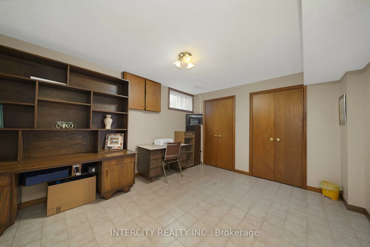 153, Jeanne, East Woodbridge, Vaughan